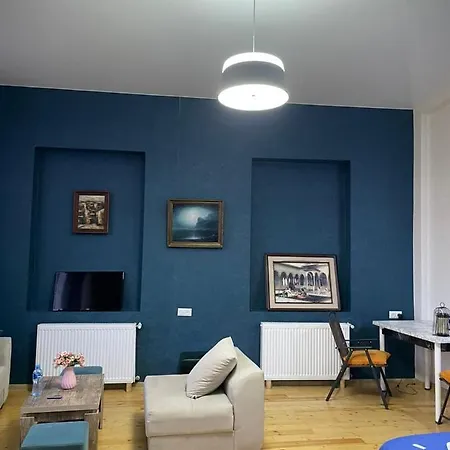 Appartment In Heart Of Тбилиси Экстерьер фото