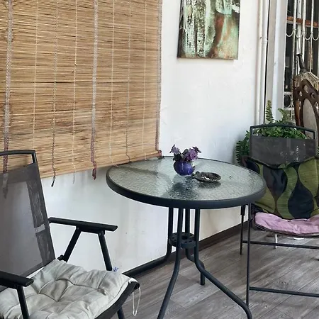 Appartment In Heart Of Тбилиси Экстерьер фото
